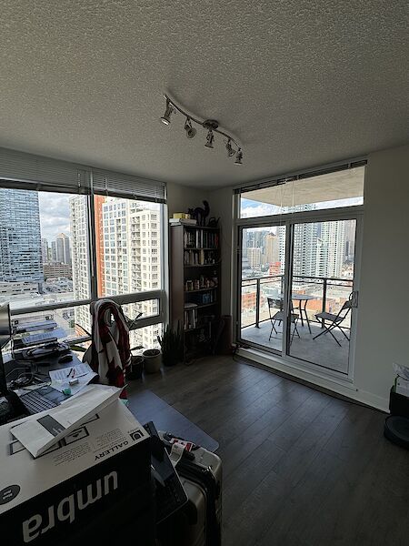 Calgary 1 bedroom Room For Rent for rent. Property photo: 645739-3