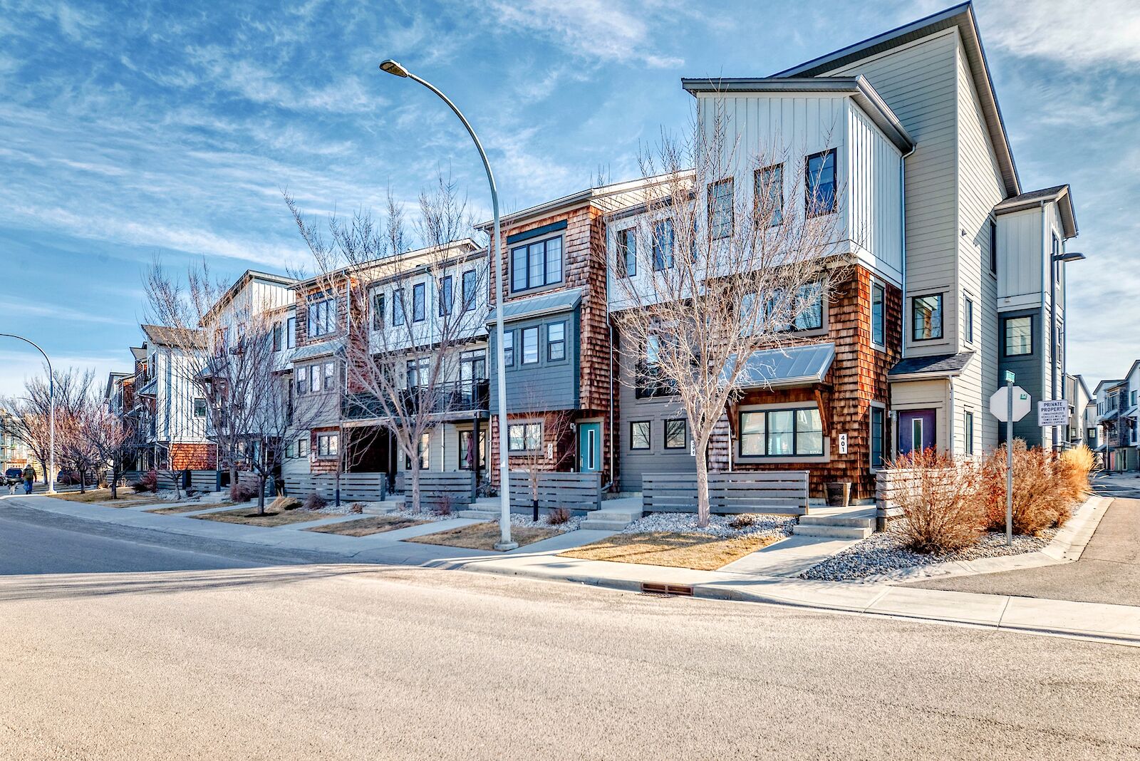 Calgary 2 bedrooms Townhouse for rent. Property photo: 645770-1
