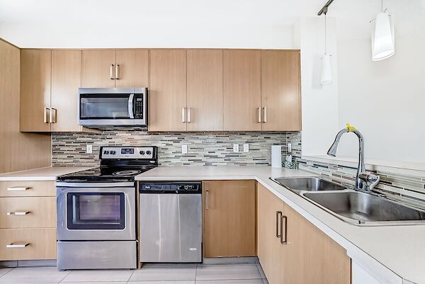 Calgary 2 bedrooms Townhouse for rent. Property photo: 645770-3