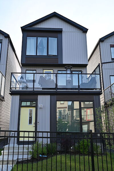 Edmonton 4 bedrooms House for rent. Property photo: 645852-2