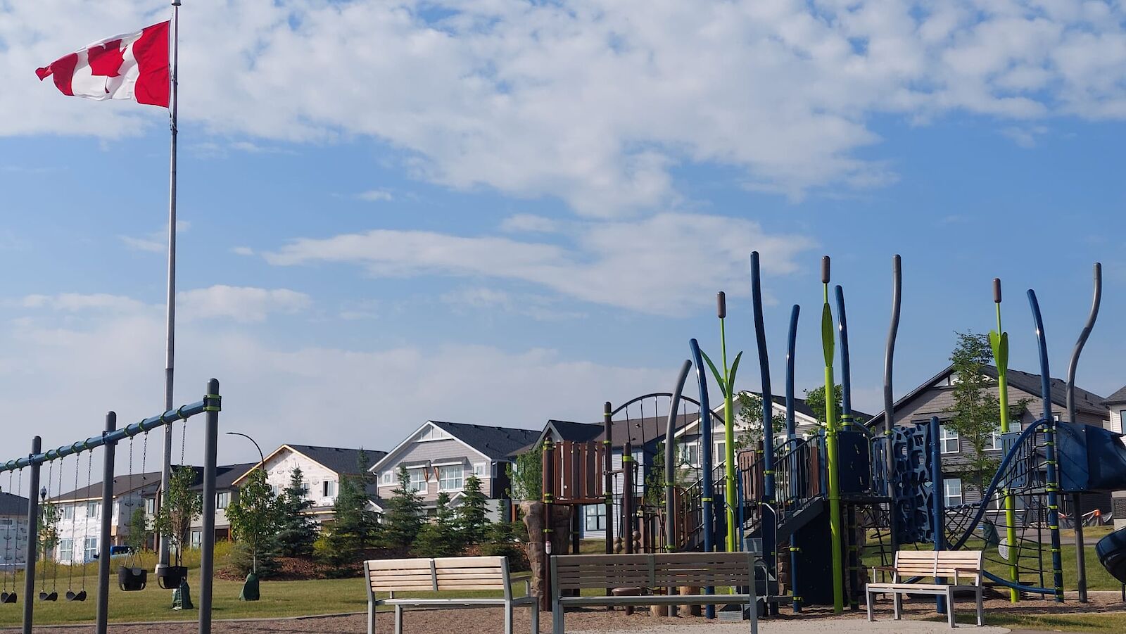 Calgary 3 bedrooms House for rent. Property photo: 645902-1