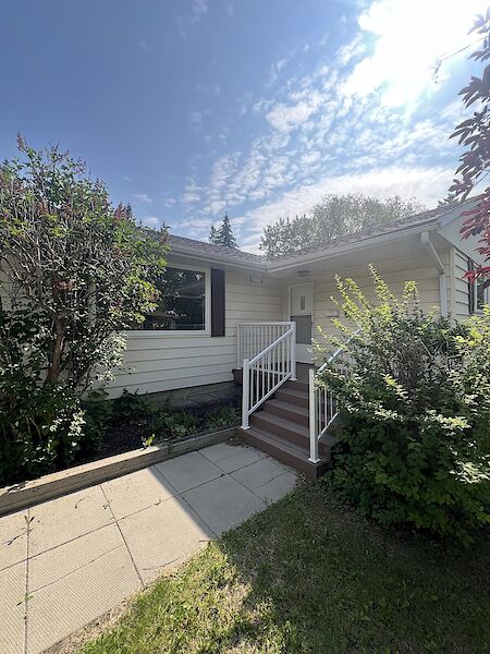 Edmonton 5 bedrooms House for rent. Property photo: 645915-2