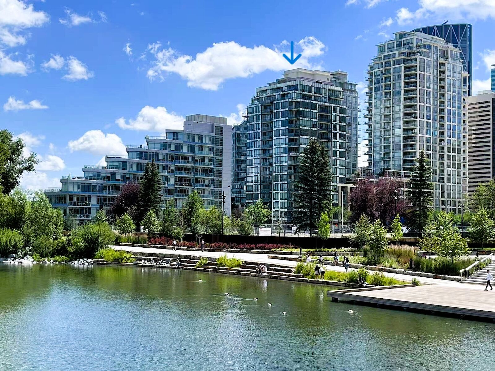Calgary 2 bedrooms Condo Unit for rent. Property photo: 645924-1