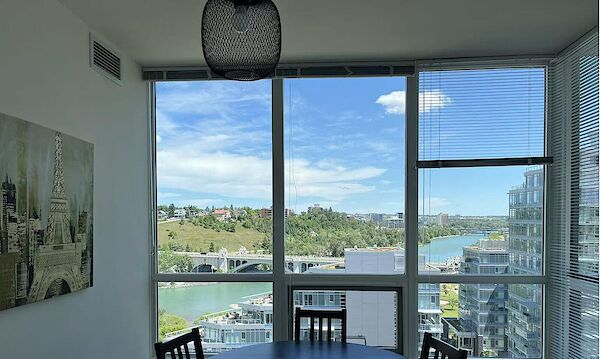 Calgary 2 bedrooms Condo Unit for rent. Property photo: 645924-2