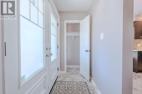 Oshawa 3 bedrooms House for rent. Property photo: 646027-3