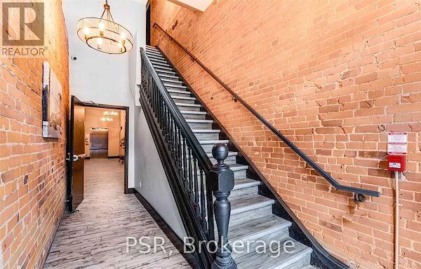 Toronto 2 bedrooms Apartment for rent. Property photo: 646035-2