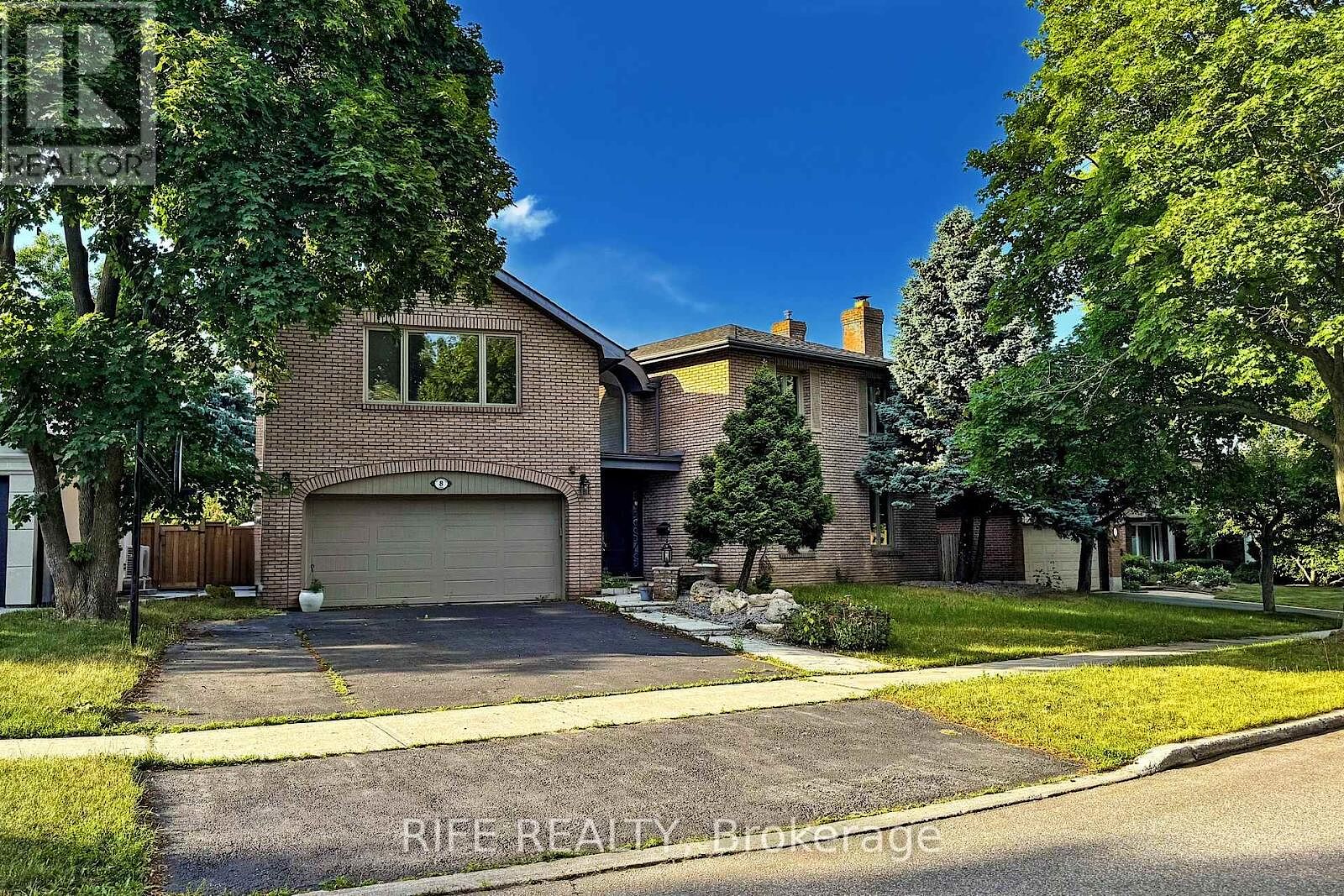 Toronto 6 bedrooms House for rent. Property photo: 646045-1