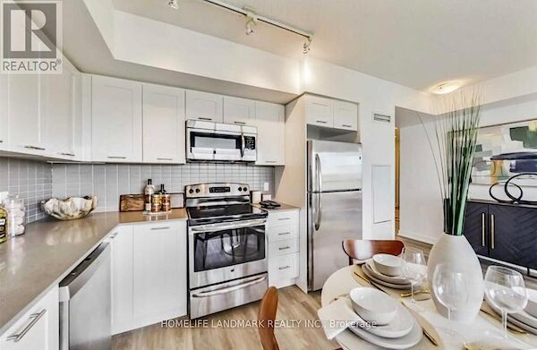 Toronto 2 bedrooms Apartment for rent. Property photo: 646081-3