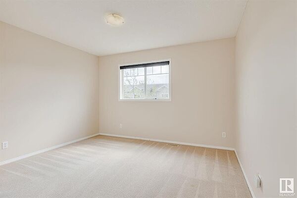 Edmonton 3 bedrooms Townhouse for rent. Property photo: 646122-2