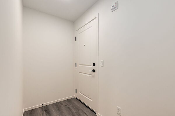 Calgary 2 bedrooms Condo Unit for rent. Property photo: 646158-3