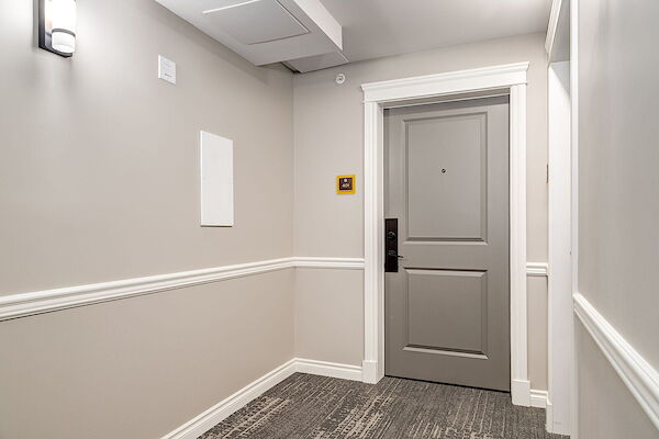 Calgary 2 bedrooms Condo Unit for rent. Property photo: 646158-2