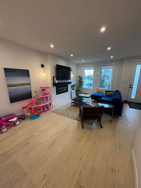 Edmonton 3 bedrooms House for rent. Property photo: 646270-3