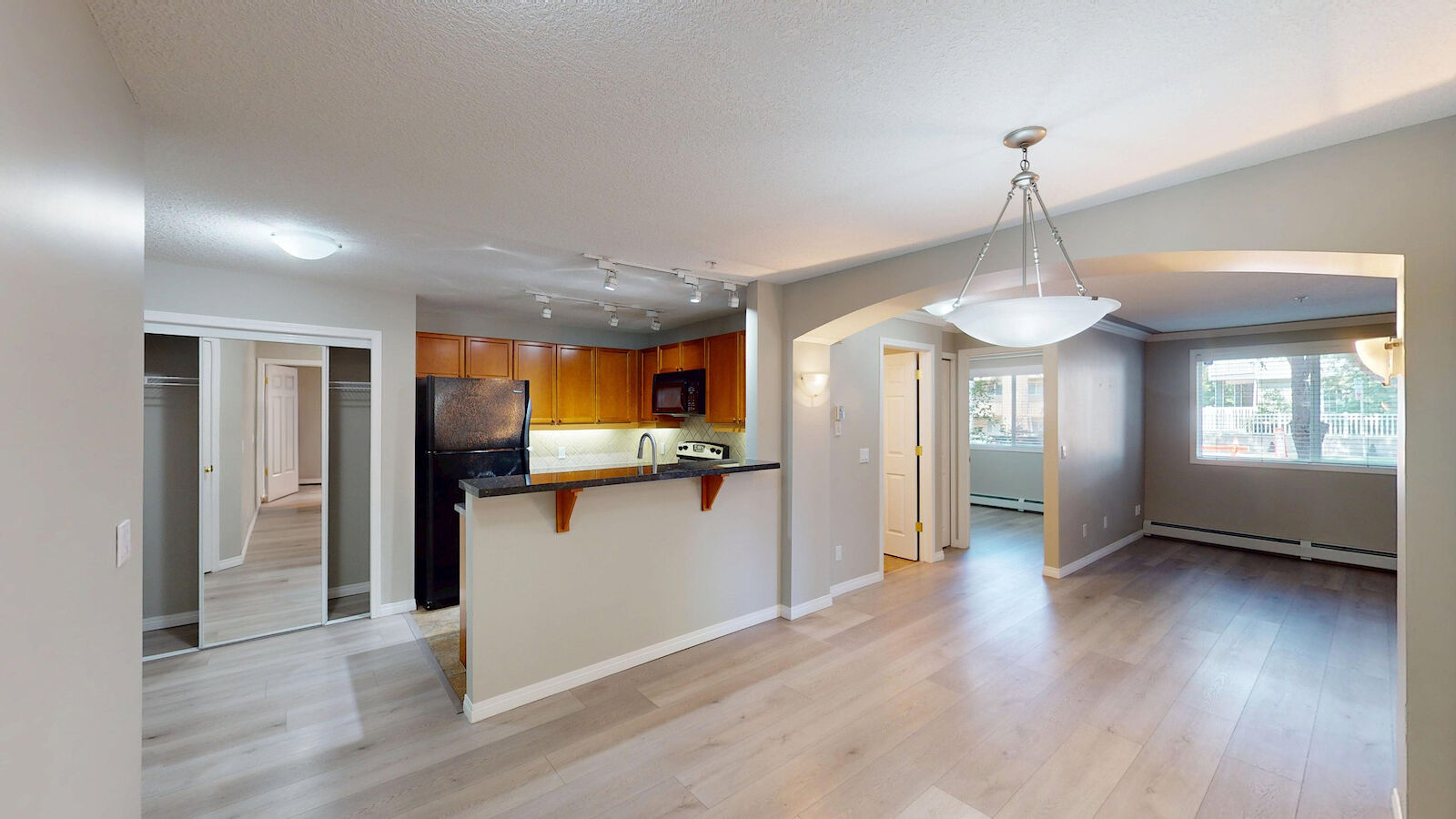 Calgary 2 bedrooms Apartment for rent. Property photo: 646298-1