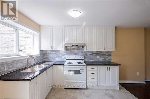 Toronto 4 bedrooms Townhouse for rent. Property photo: 646355-3