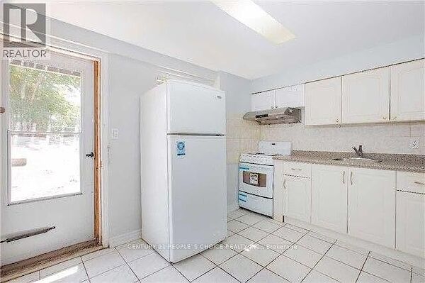 Toronto 1 bedroom Townhouse for rent. Property photo: 646356-2