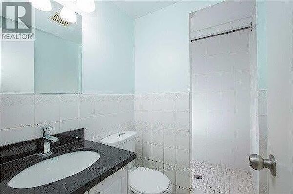Toronto 1 bedroom Townhouse for rent. Property photo: 646356-3