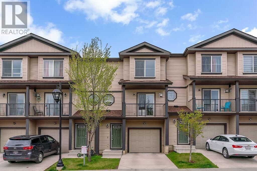 Calgary 3 + Den bedrooms Townhouse for rent. Property photo: 646414-1