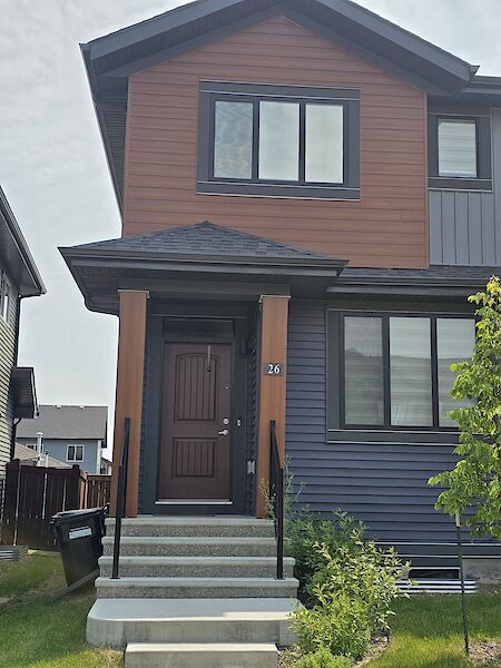 Spruce Grove 4 bedrooms Townhouse for rent. Property photo: 646441-2