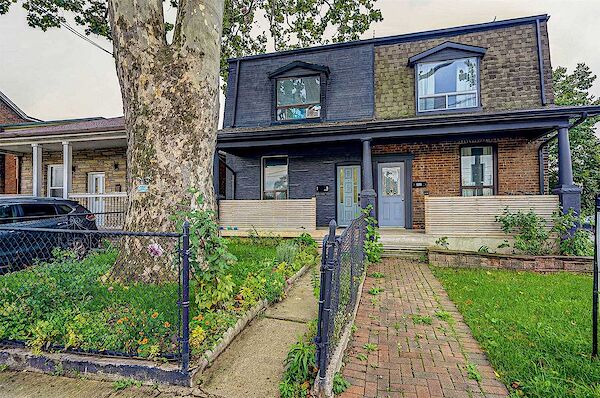 Toronto 2 bedrooms Duplex for rent. Property photo: 646556-2