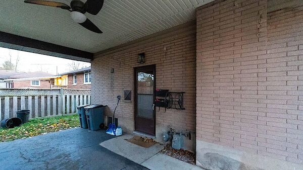 London 2 bedrooms Basement for rent. Property photo: 646575-2