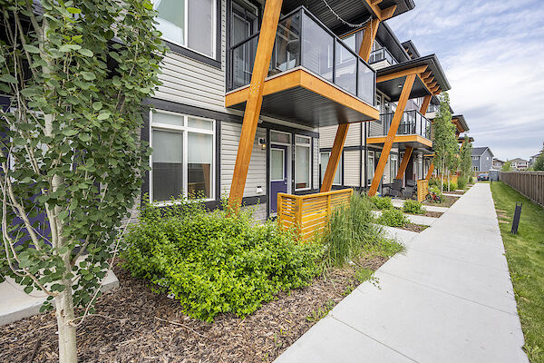 Calgary 1 bedroom Townhouse for rent. Property photo: 646599-2