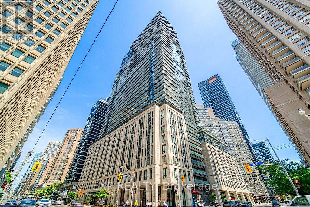 Toronto 2 bedrooms Apartment for rent. Property photo: 646643-1