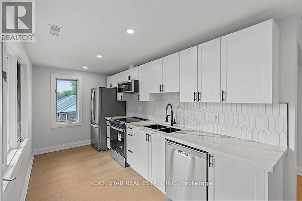 Hamilton 3 bedrooms House for rent. Property photo: 646696-2