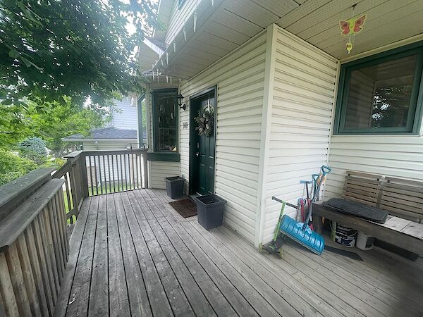 Calgary 4 bedrooms House for rent. Property photo: 646833-2