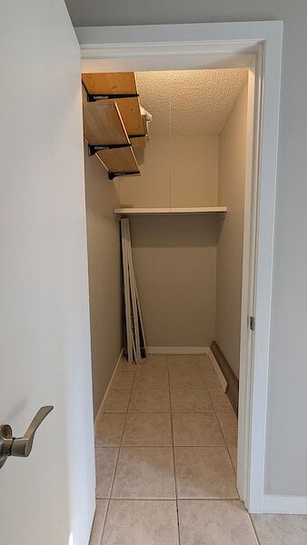 Storage Calgary 2 bedrooms Condo Unit for rent. Property photo: 646837-3