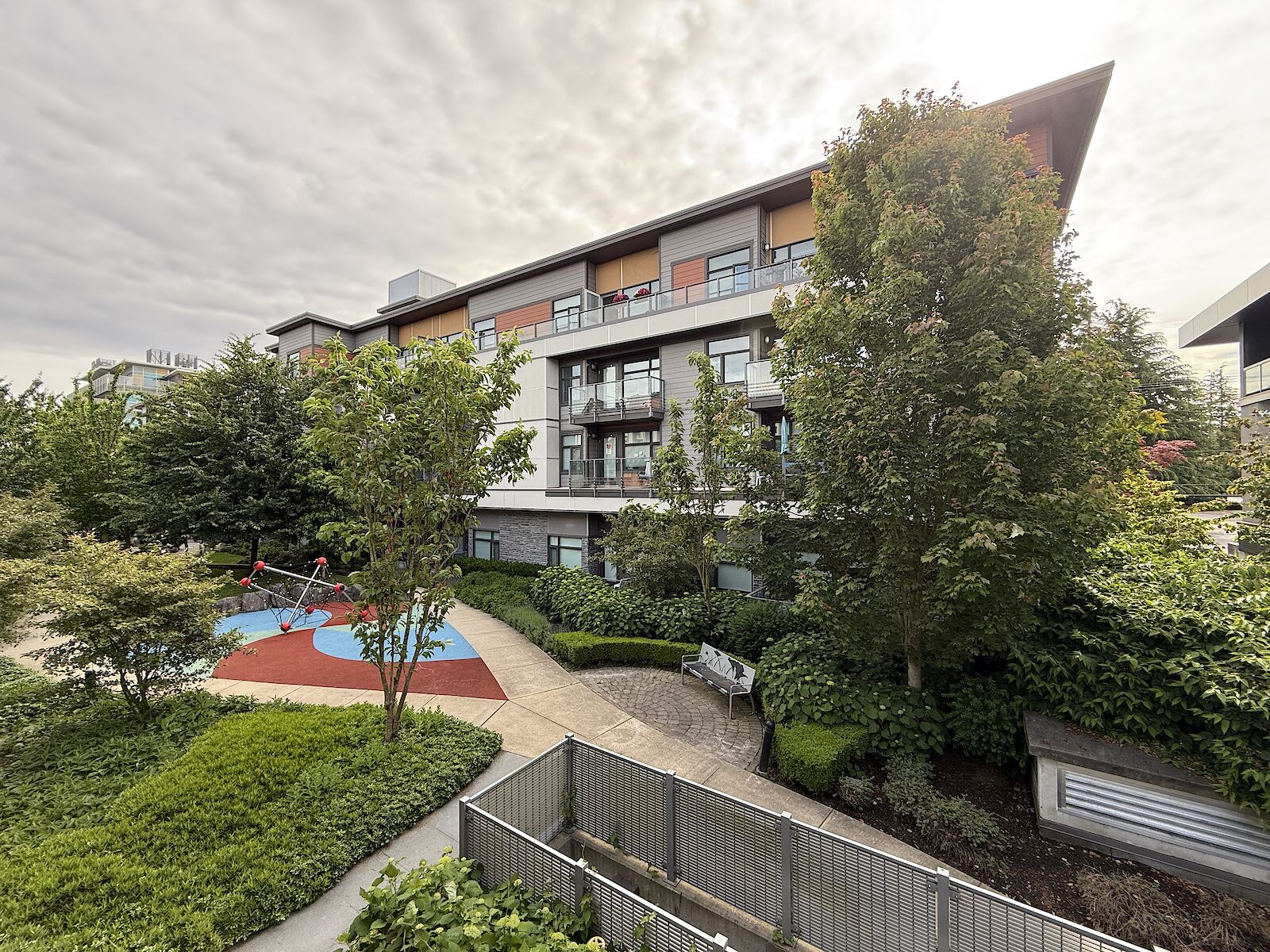 Delta 2 bedrooms Townhouse for rent. Property photo: 646906-1