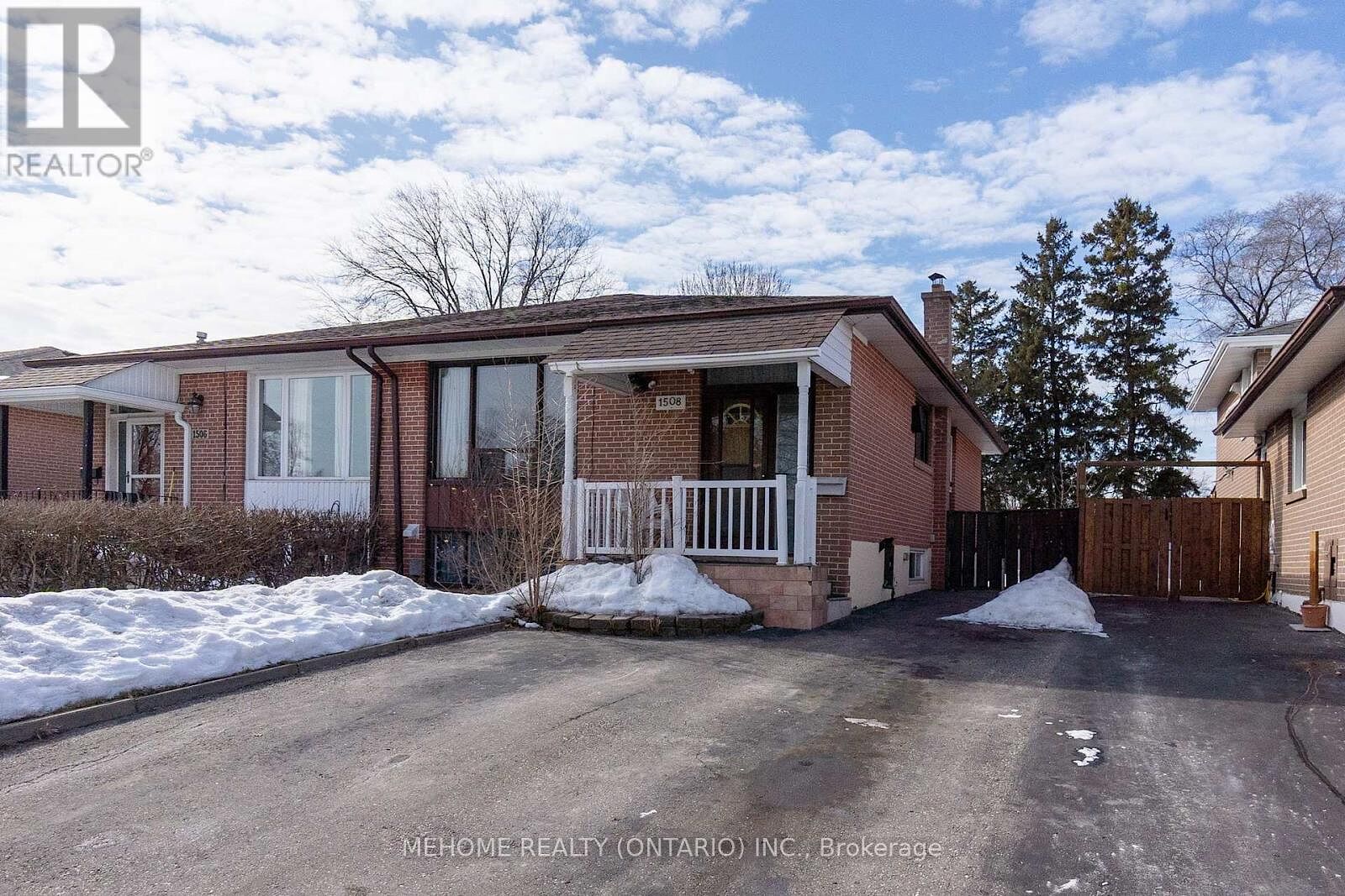 Mississauga 2 bedrooms House for rent. Property photo: 646994-1