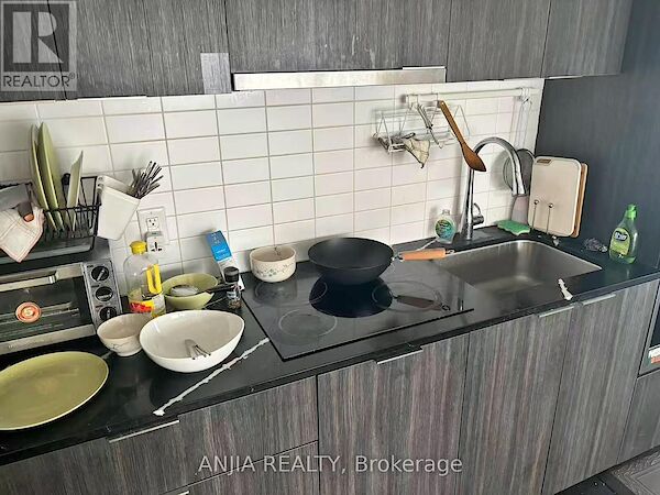 Toronto 2 bedrooms Apartment for rent. Property photo: 646996-2