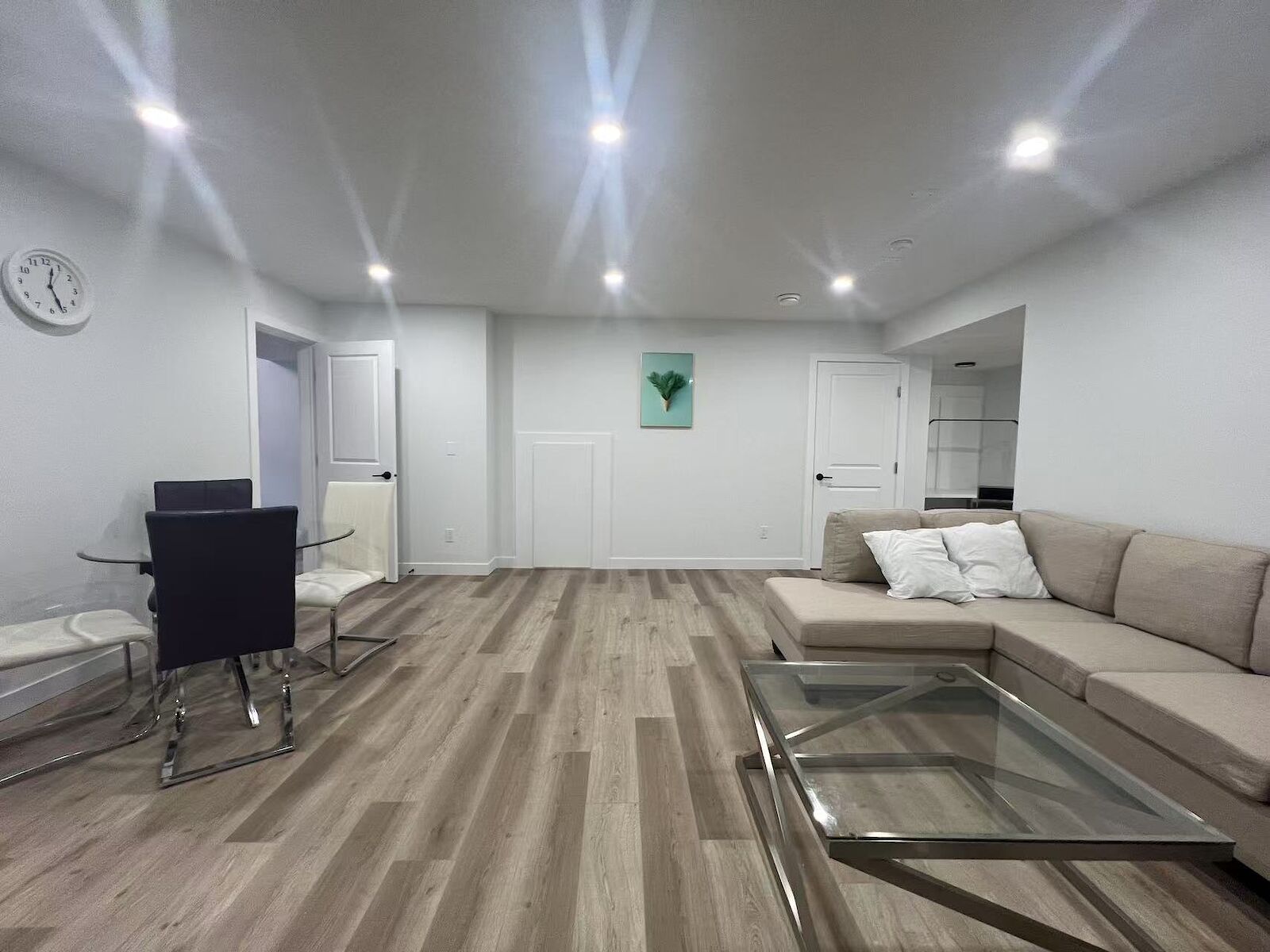 Living+room Calgary 1 bedroom Basement for rent. Property photo: 647051-1
