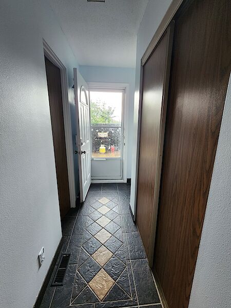 Calgary 3 bedrooms Townhouse for rent. Property photo: 647120-3