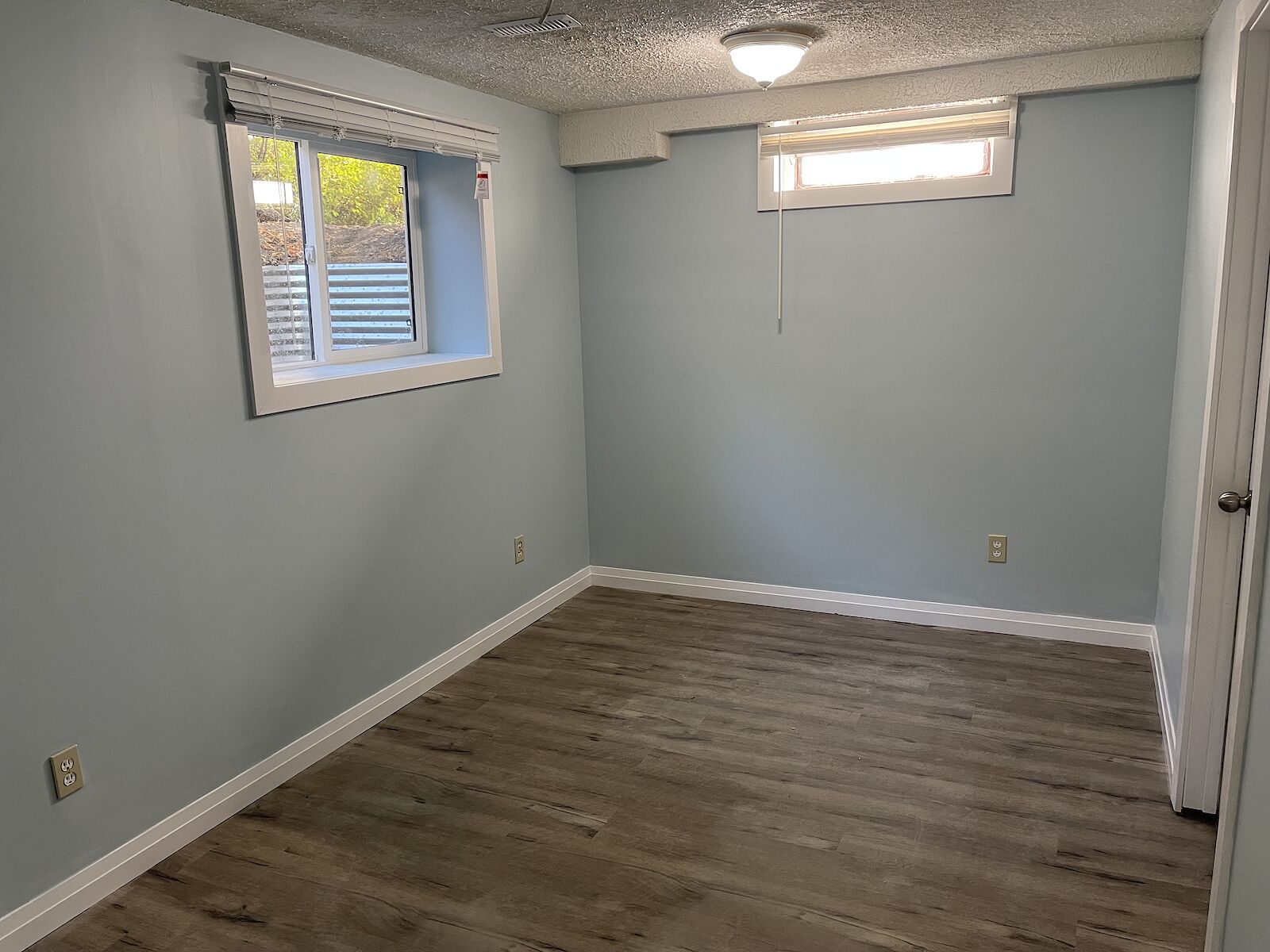 Calgary 2 bedrooms Basement for rent. Property photo: 647192-1