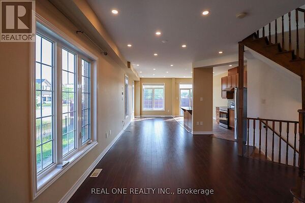 Mississauga 4 bedrooms House for rent. Property photo: 647214-2