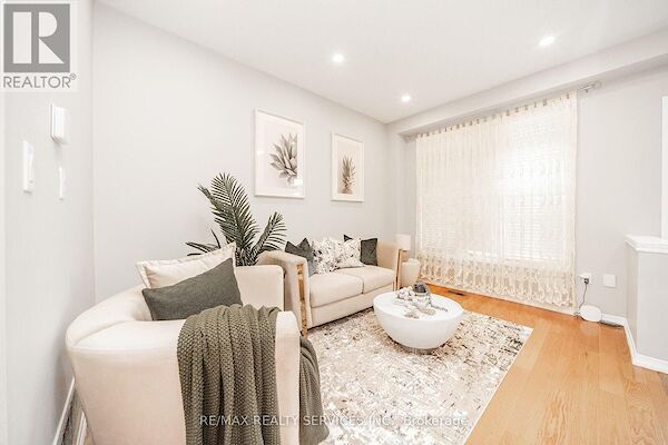 Mississauga 3 bedrooms House for rent. Property photo: 647215-3