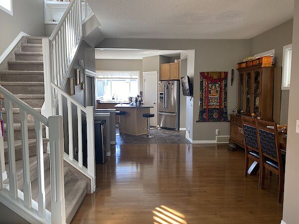 Calgary 3 + Den bedrooms House for rent. Property photo: 647252-3