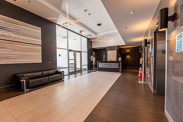 Calgary 2 + Den bedrooms Condo Unit for rent. Property photo: 647255-2