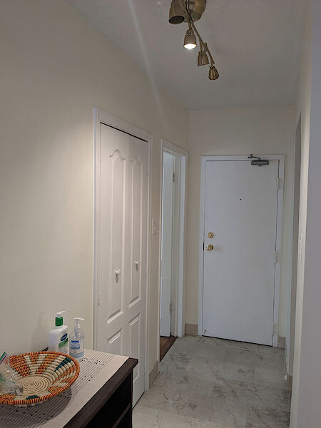 Toronto 2 bedrooms Condo Unit for rent. Property photo: 647269-2