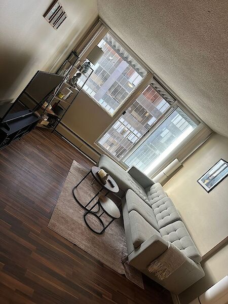 Calgary 1 bedroom Condo Unit for rent. Property photo: 647296-2