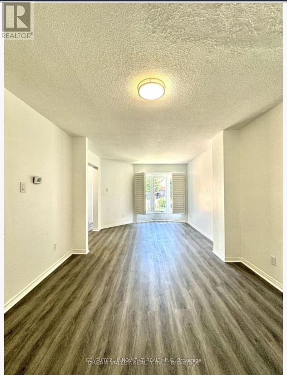 Toronto 3 bedrooms House for rent. Property photo: 647322-1