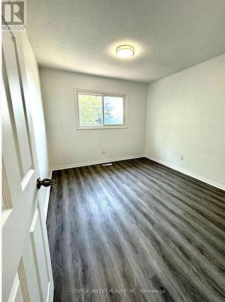 Toronto 3 bedrooms House for rent. Property photo: 647322-3