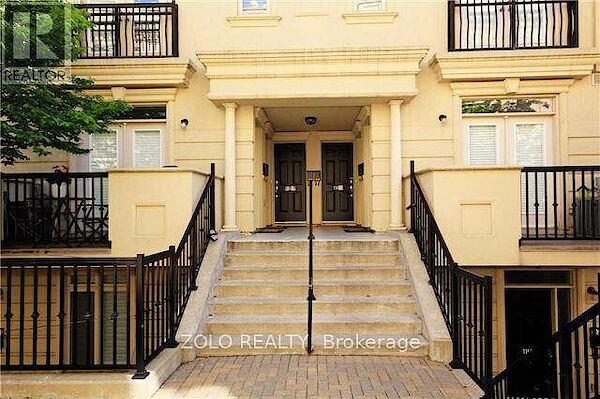 Toronto 2 bedrooms Townhouse for rent. Property photo: 647323-2