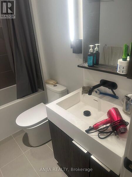 Toronto 1 bedroom Apartment for rent. Property photo: 647350-3