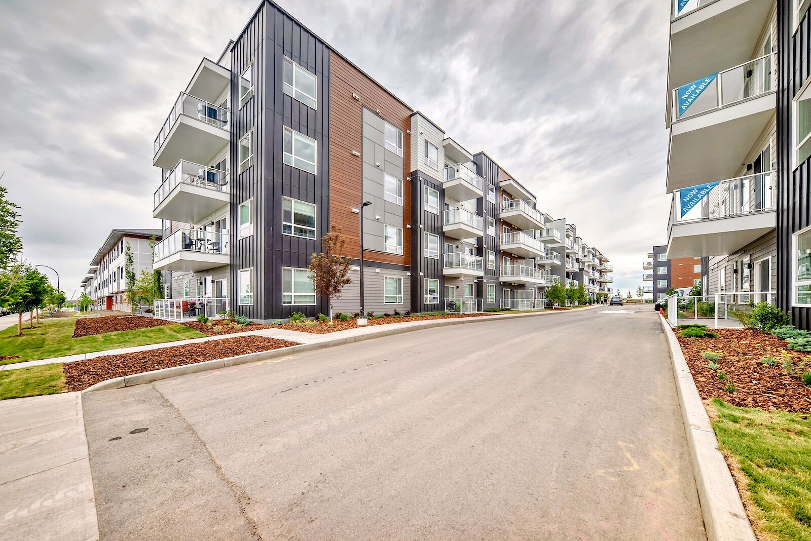 Calgary 2 bedrooms Condo Unit for rent. Property photo: 647403-1