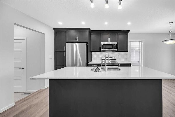 Calgary 3 bedrooms Townhouse for rent. Property photo: 647424-3