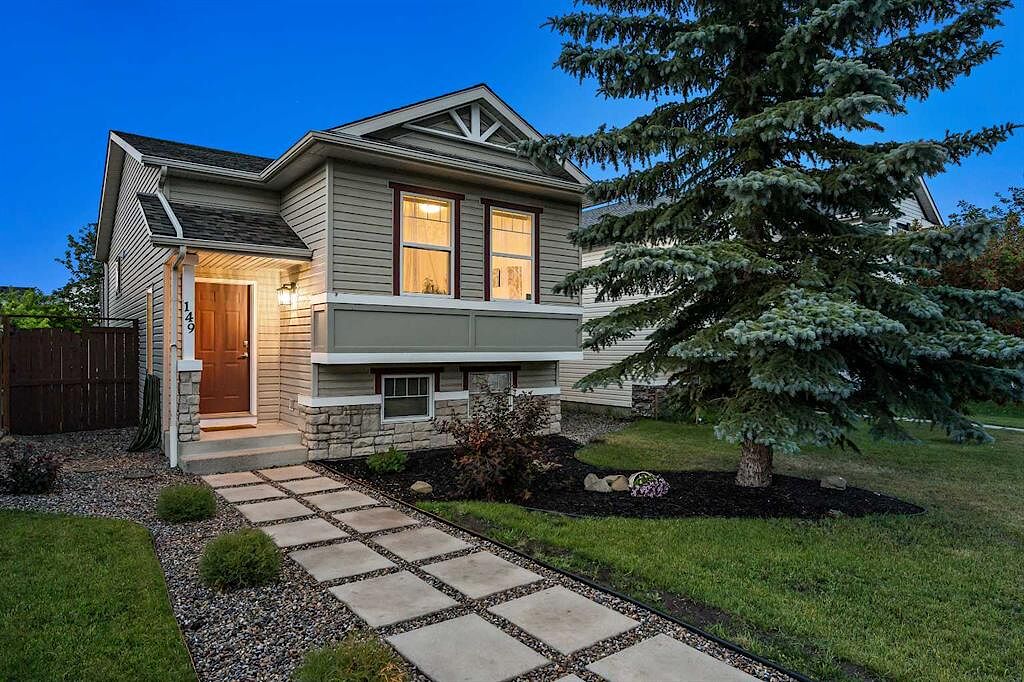 Calgary 2 + Den bedrooms House for rent. Property photo: 647472-1