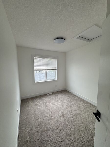 Edmonton 3 bedrooms House for rent. Property photo: 647489-2