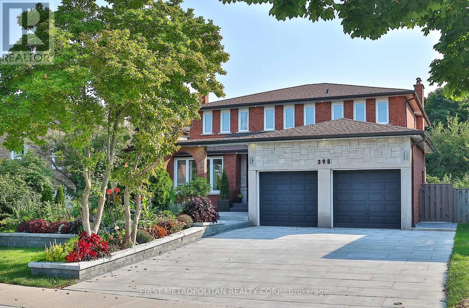 Toronto 4 bedrooms House for rent. Property photo: 647574-1